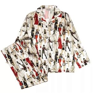 TAYLOR SWIFT - Silk Pajamas - Size Medium